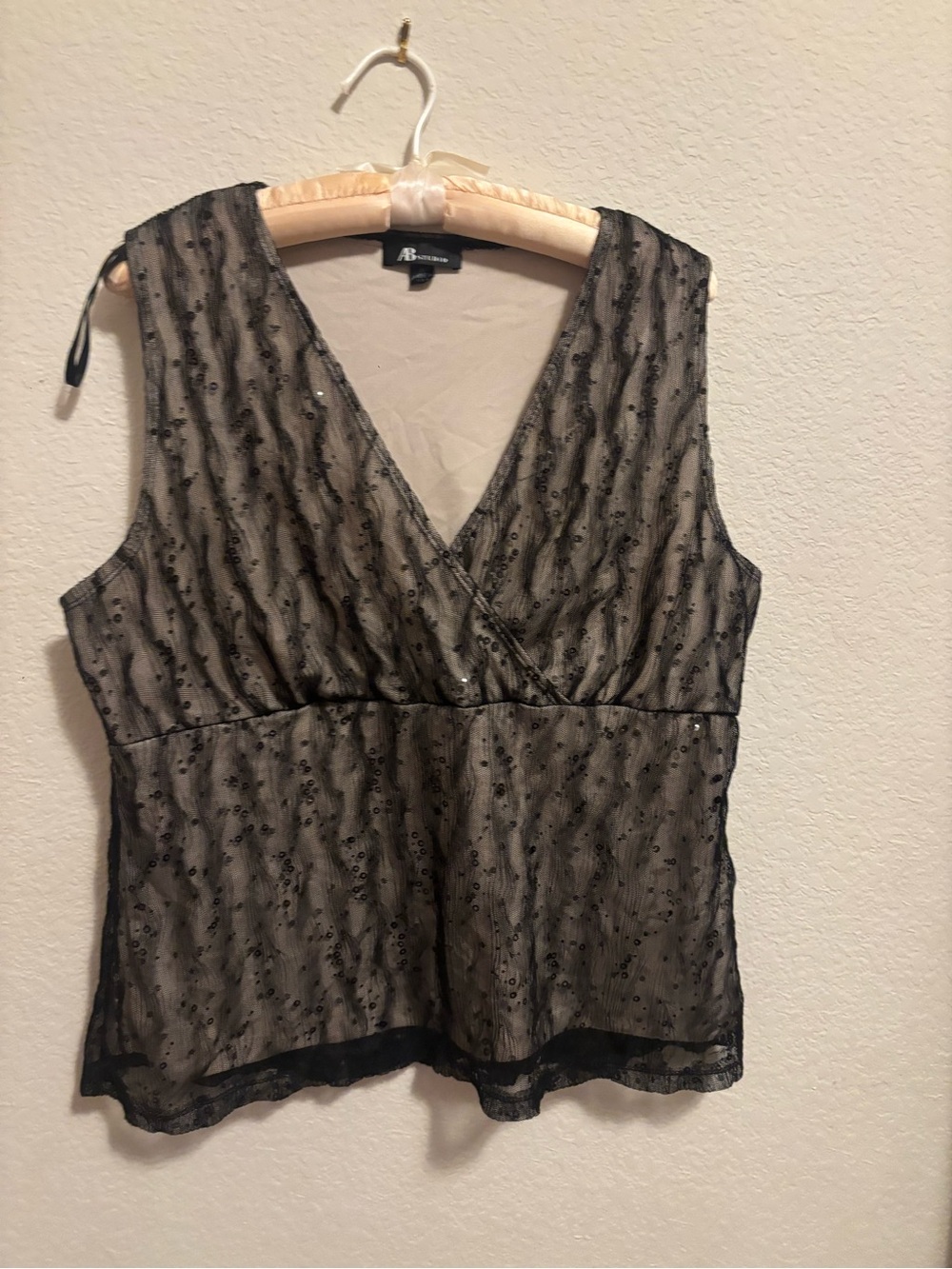 AB Studio Black Sheer Sequin V-Neck Sleeveless Blouse